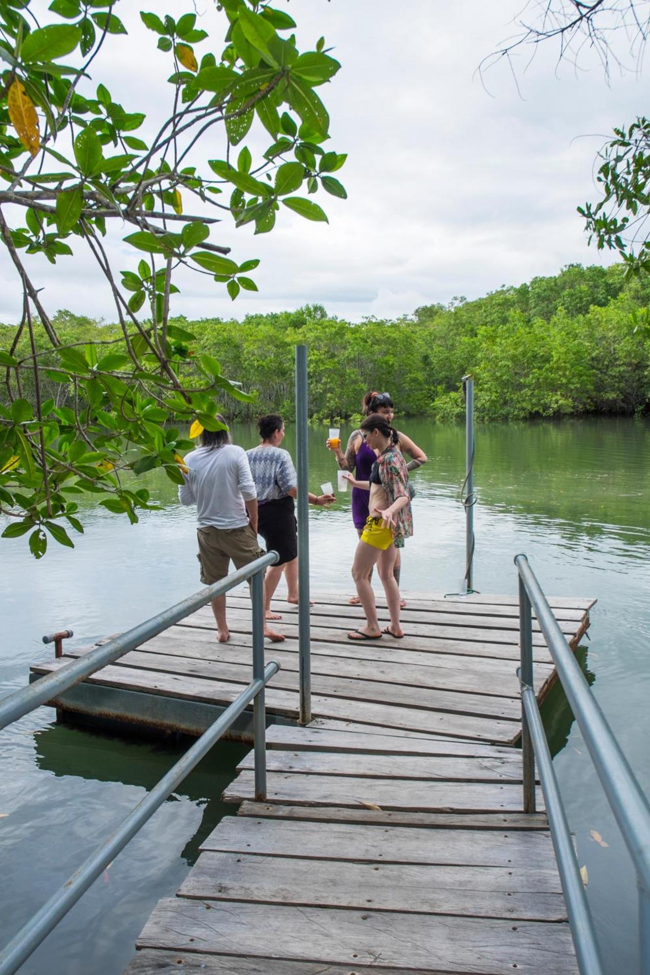 Show Pony Beach Resort And Suites Las Lajas  Eksteriør bilde