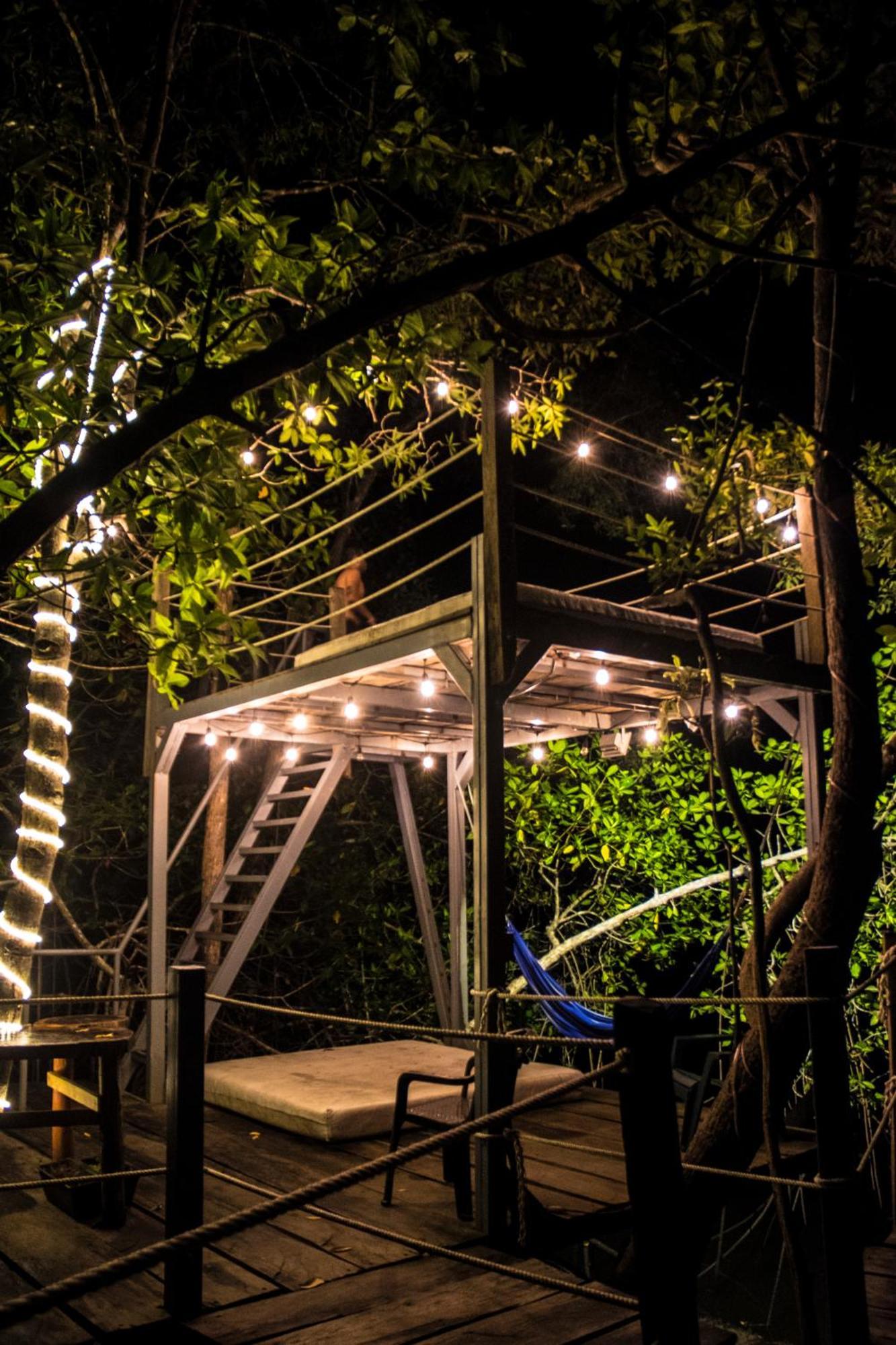 Show Pony Beach Resort And Suites Las Lajas  Eksteriør bilde