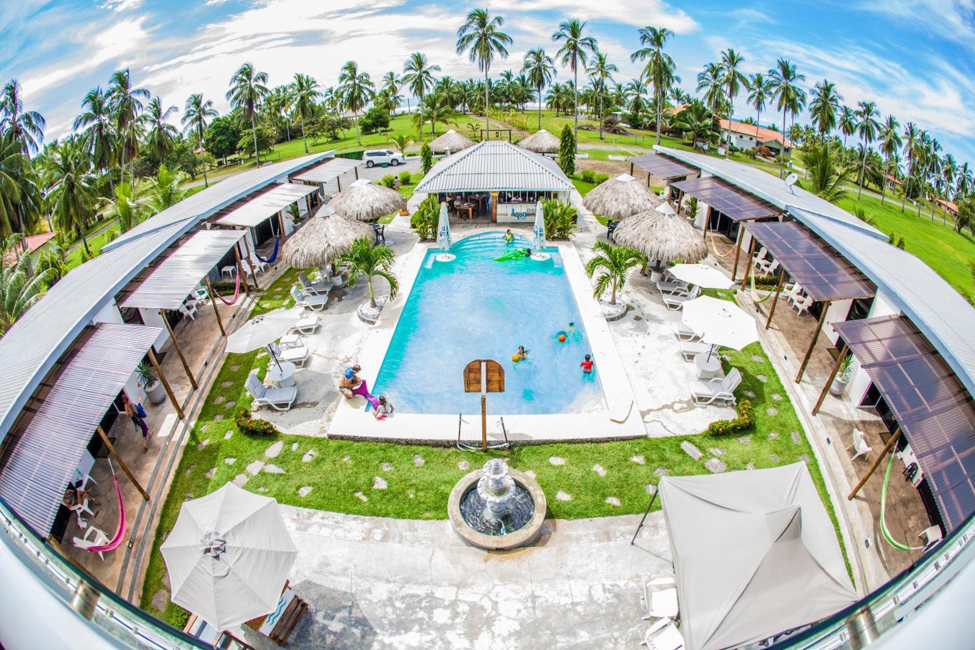 Show Pony Beach Resort And Suites Las Lajas  Eksteriør bilde