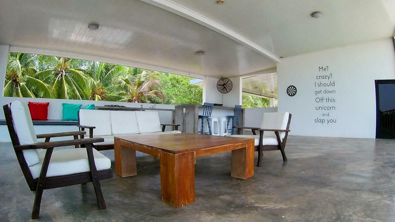 Show Pony Beach Resort And Suites Las Lajas  Eksteriør bilde