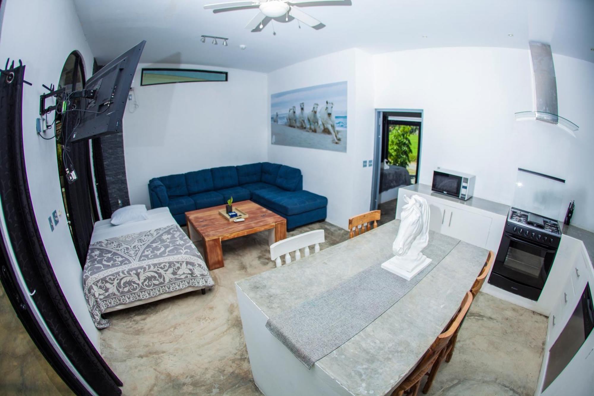 Show Pony Beach Resort And Suites Las Lajas  Eksteriør bilde